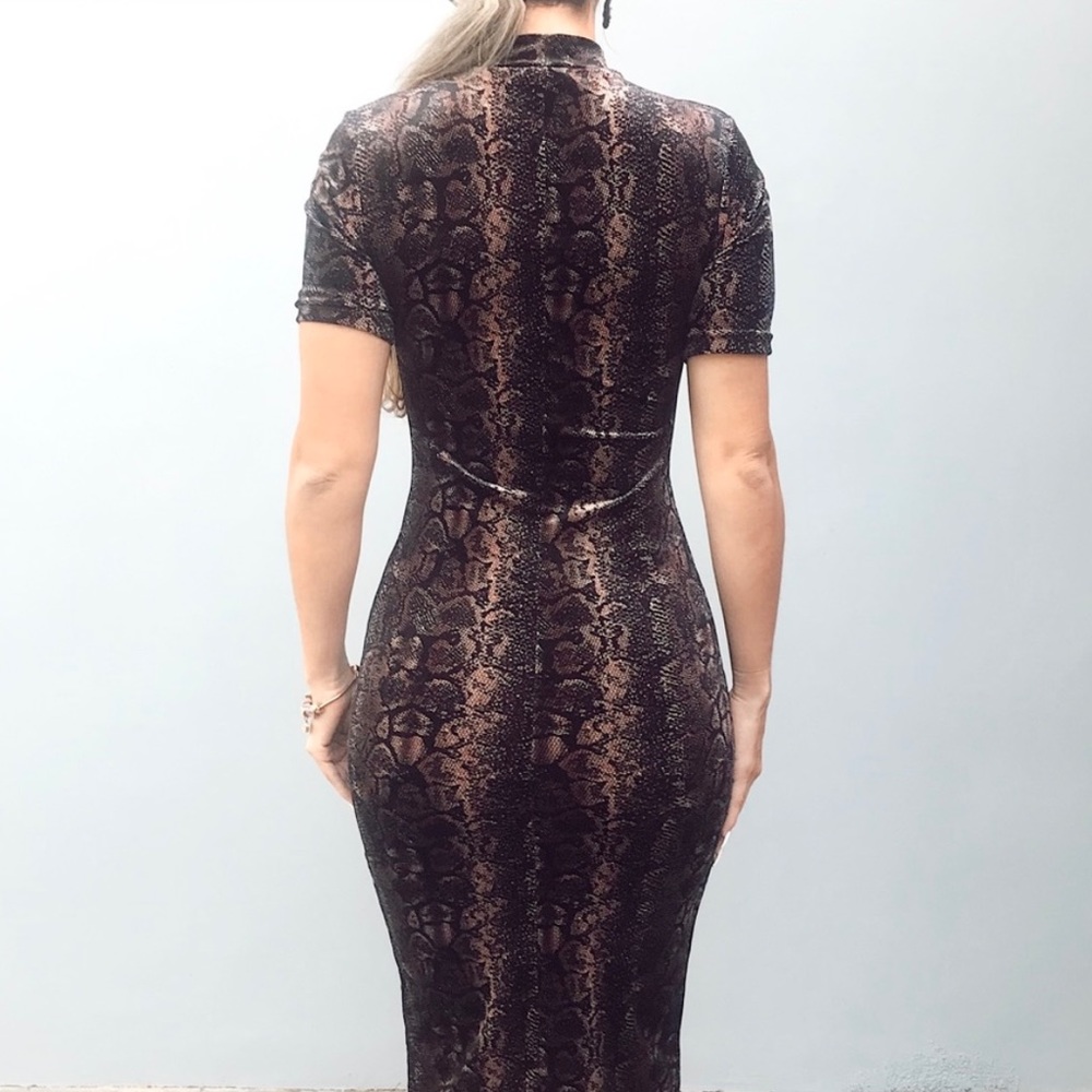 ZARA Short Sleeve Midi Dress - Picture 2 of 7